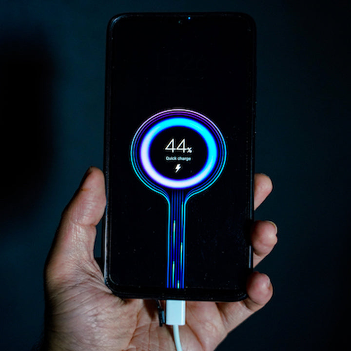 Oliv Super Fast Universal Charger 33W