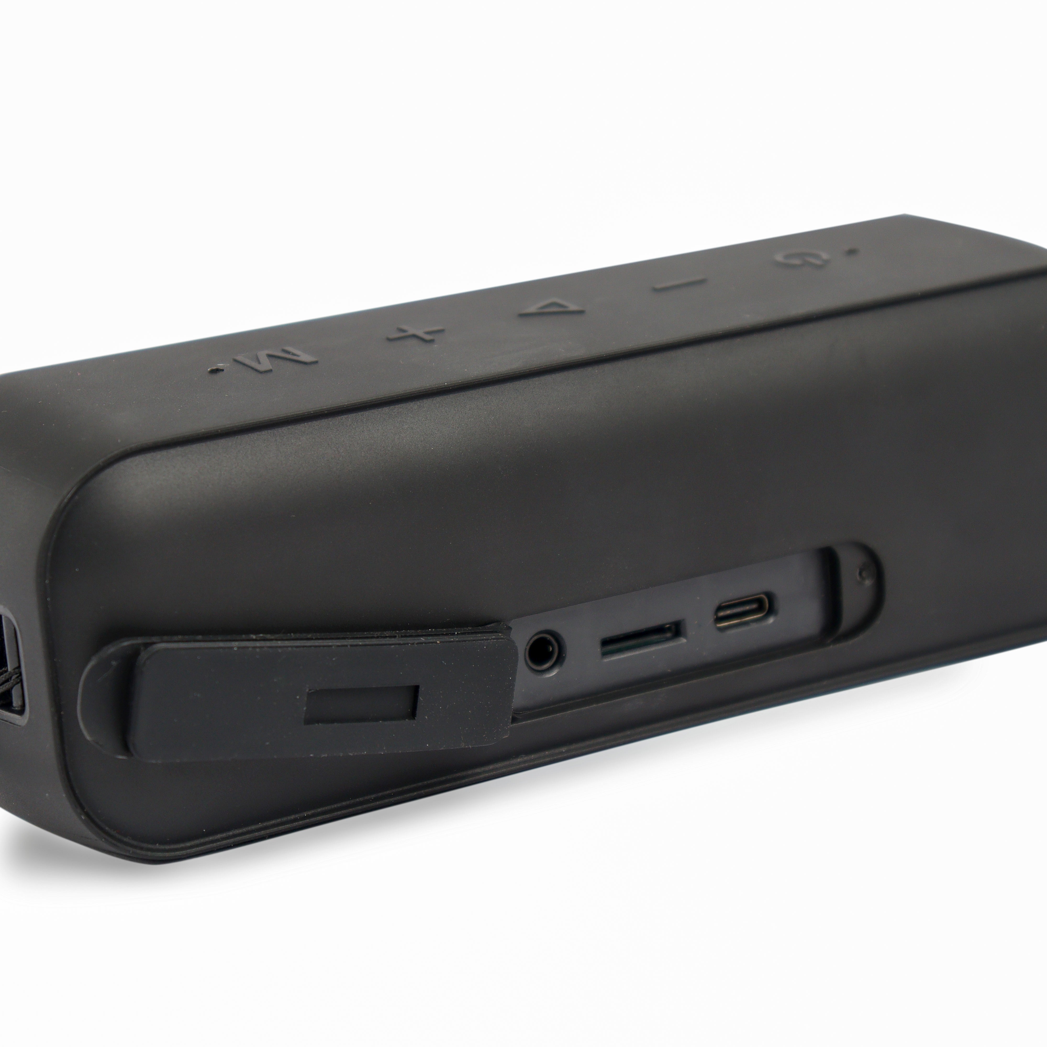 OlivLife Boss 10.1 speaker AUX and USB connectivity for multi-source audio playback